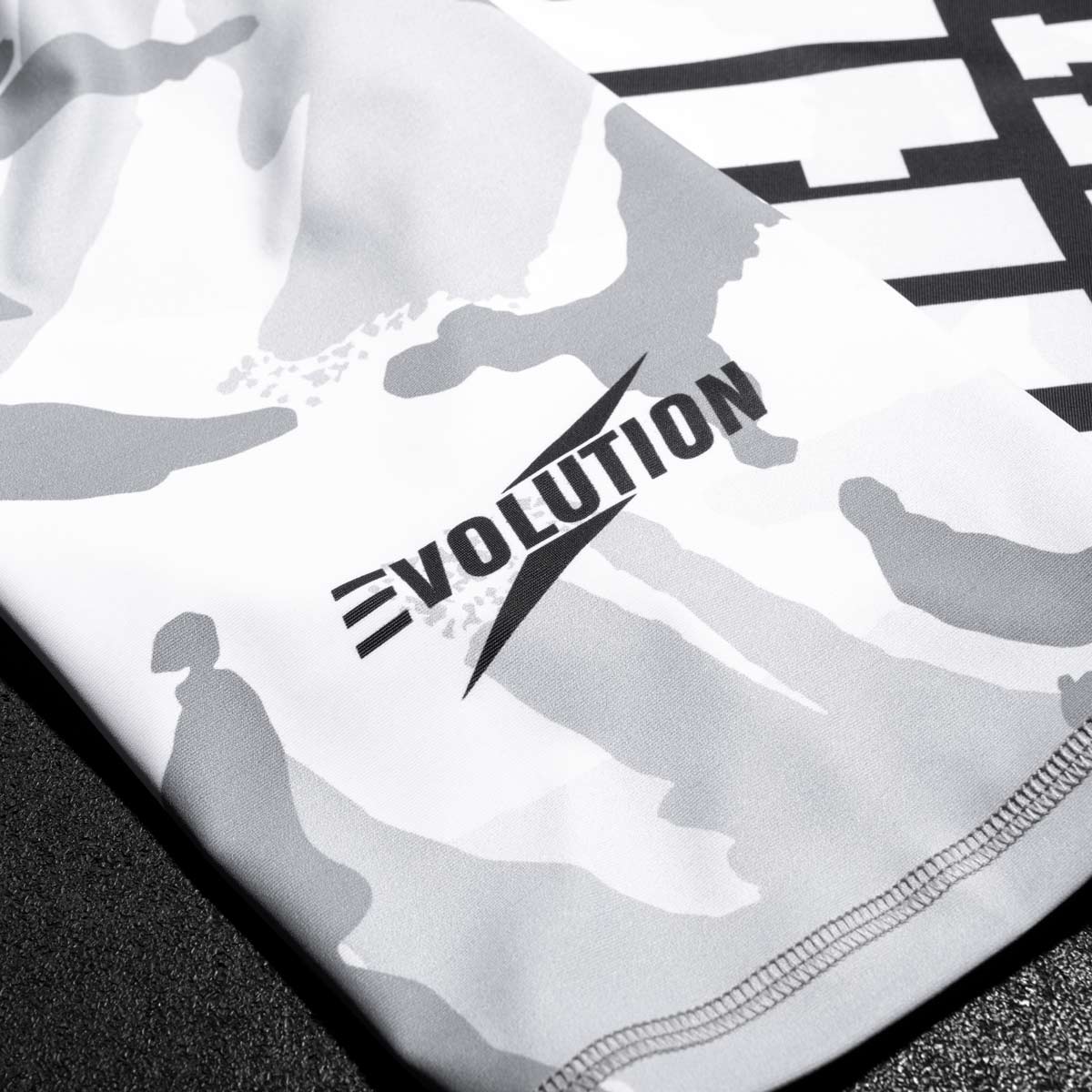 Rashguard Warfare - Urban Camo - Image 9